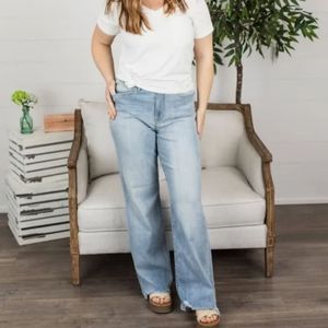 Judy Blue *NEW* w/tags straight leg jeans, great stretch! 14w